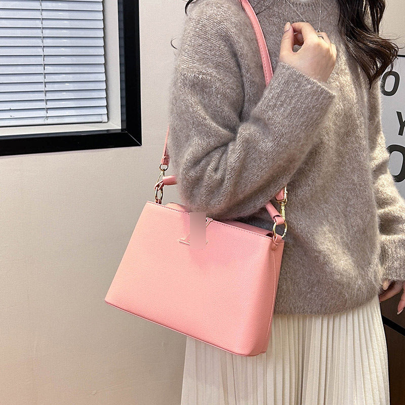 New Elegant Women's Chain Fashion Commuter Bags