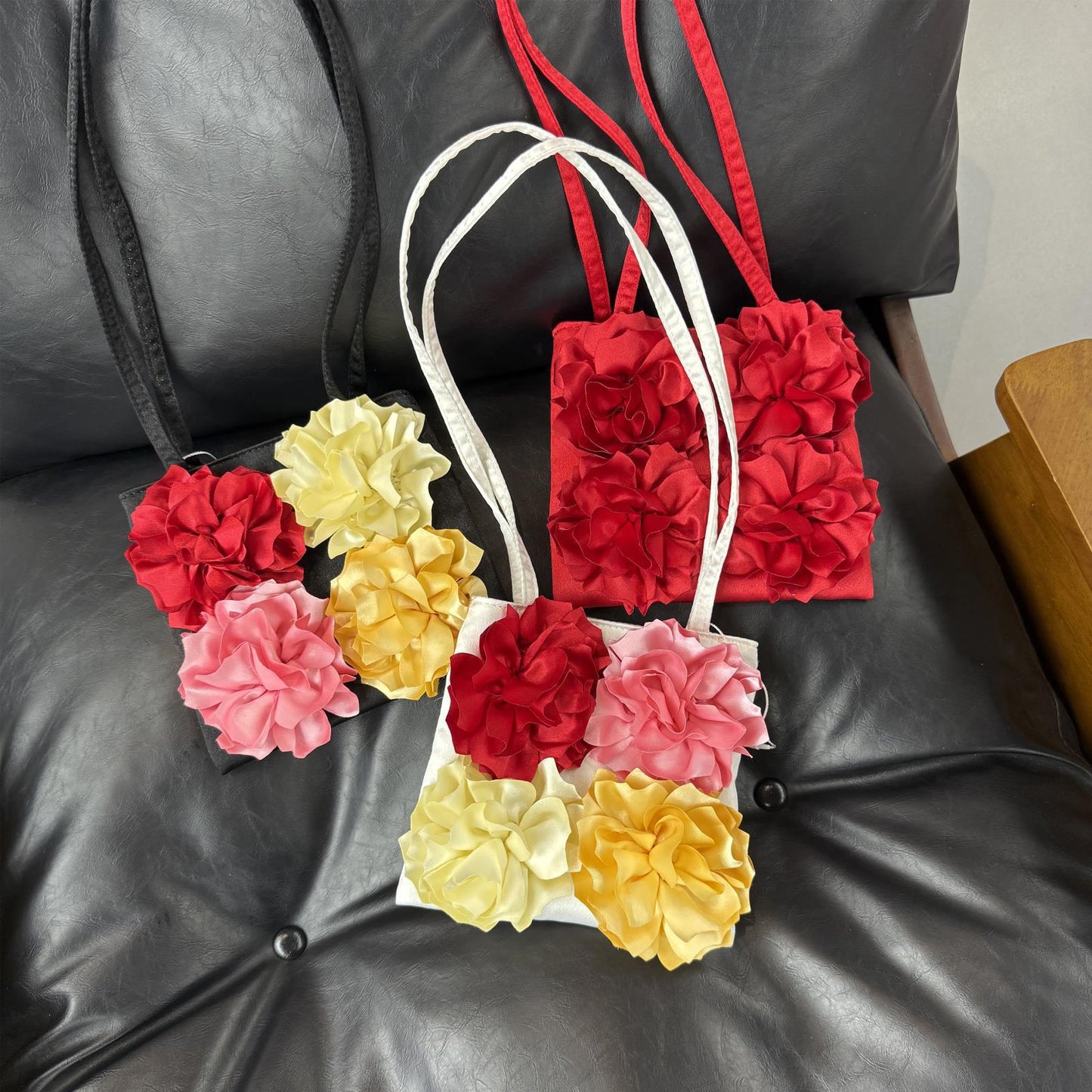 Attractive Niche Three-dimensional Rose Flower Satin Women's Shoulder Bag