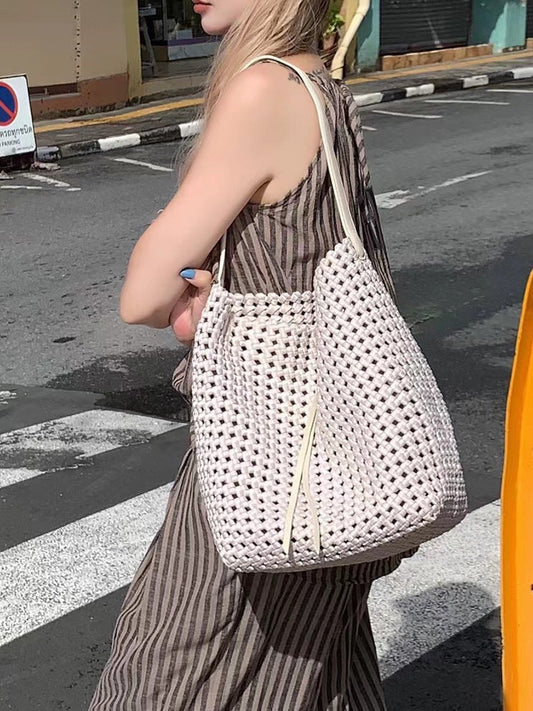 High-grade Hand-woven Nylon Cloth Hollow Mother Bucket Bag