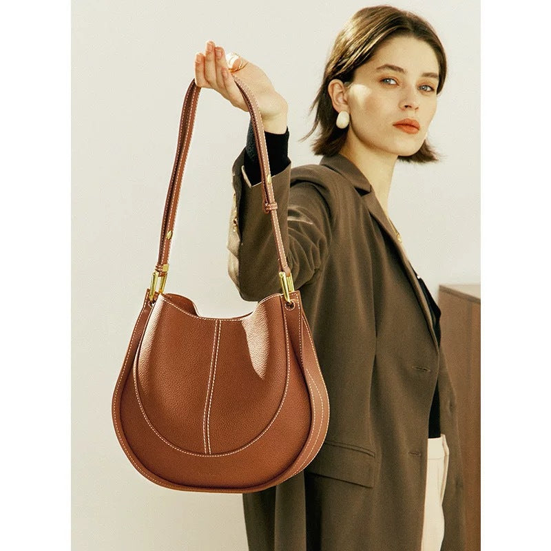 Women's Special Interest Light Luxury High-grade Saddle Style Large Capacity Leisure Women's Shoulder Bag