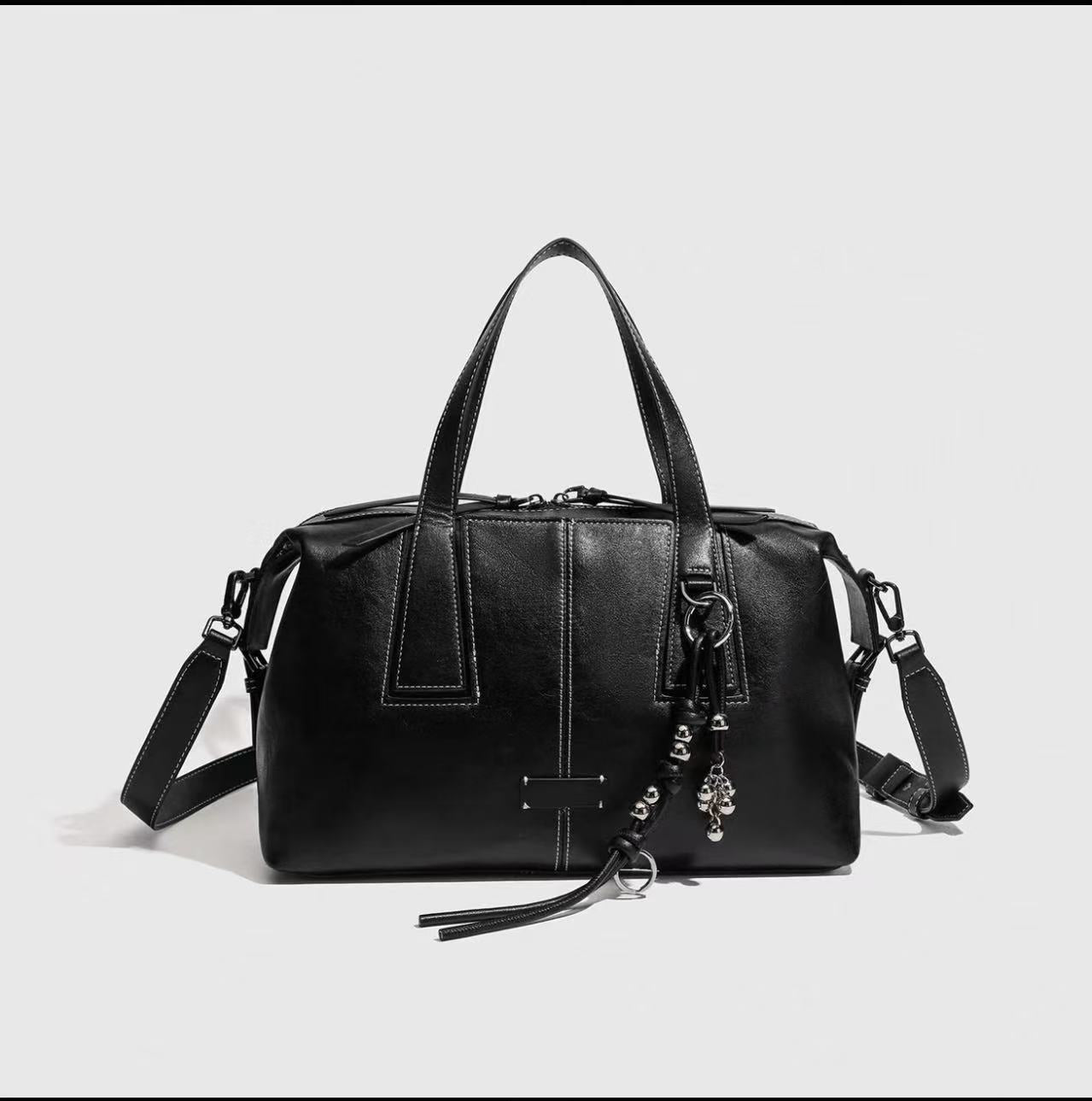 Ear Boston Medium Retro Large Capacity Women's Handbag