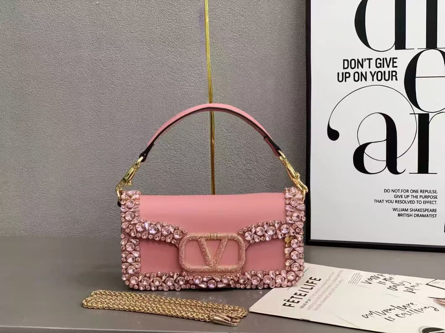 Women's Retro Sequin Drill Chain Fashion Genuine Women's Messenger Bag