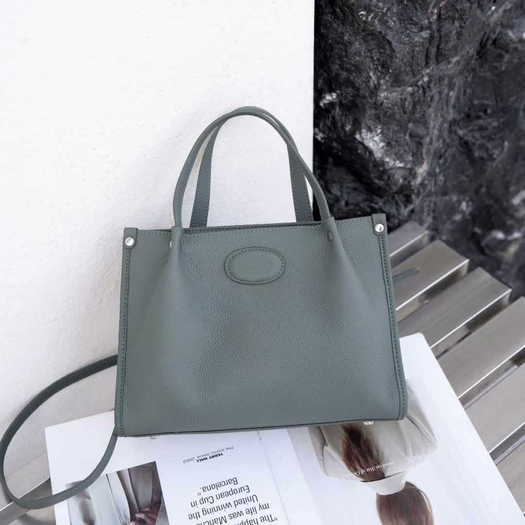 Korean Leather Portable Large Vegetable Tanning Bags