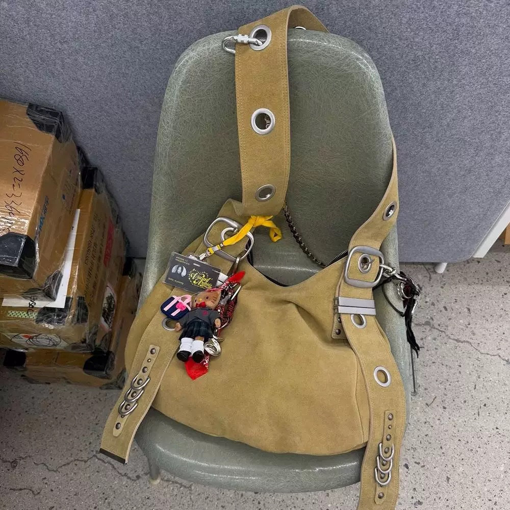 Style Spring Retro Round Hole Punk Women's Shoulder Bag