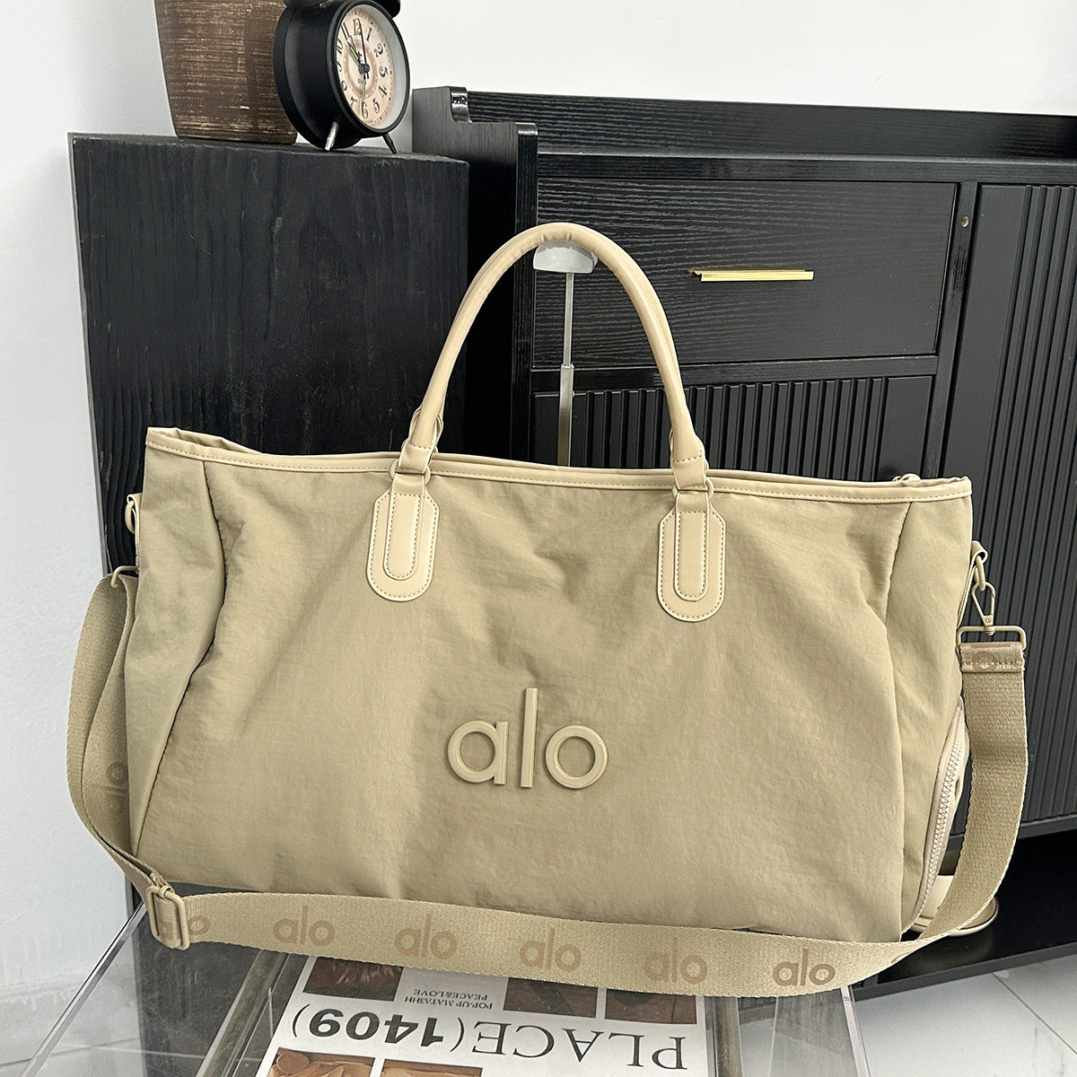 Women's Korean Style Simple Letter Commuter Large Capacity Bags