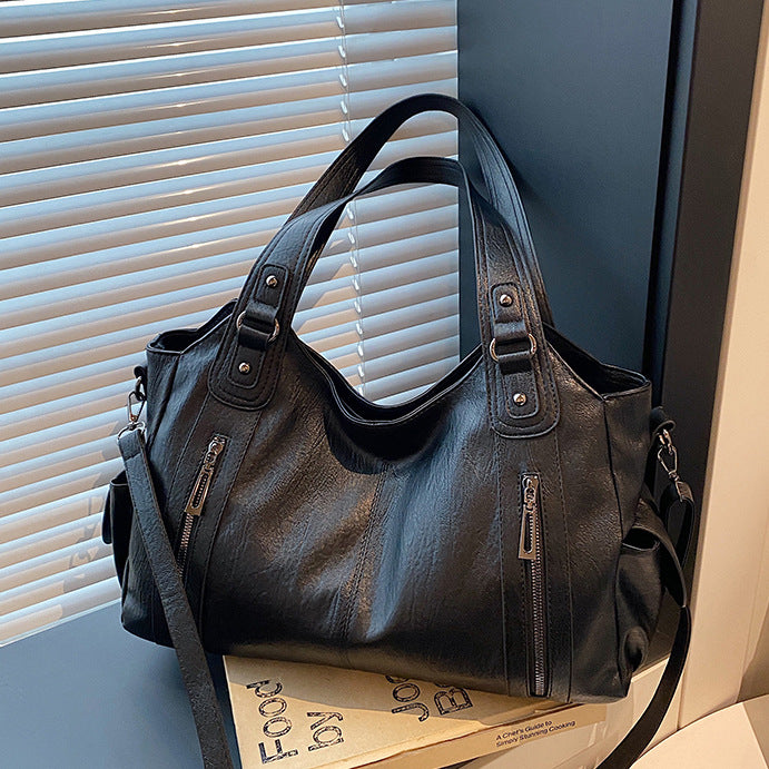 Women's Fashion Rivet High-grade Large Capacity Portable Underarm Tote Bag