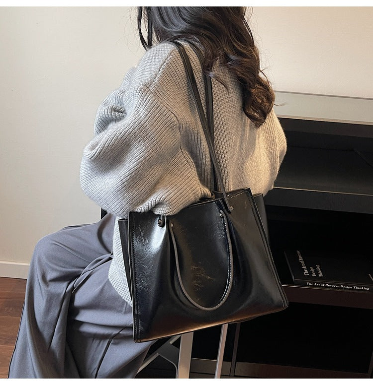 Women's Simple Textured Large Capacity Commuter Tote Bag