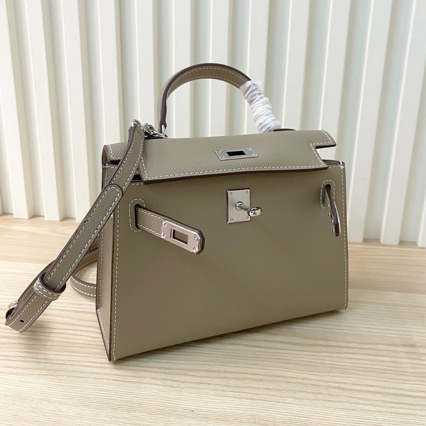 Women's Second Generation Kelly Hand Palm Print Cowhide Commuter Bags