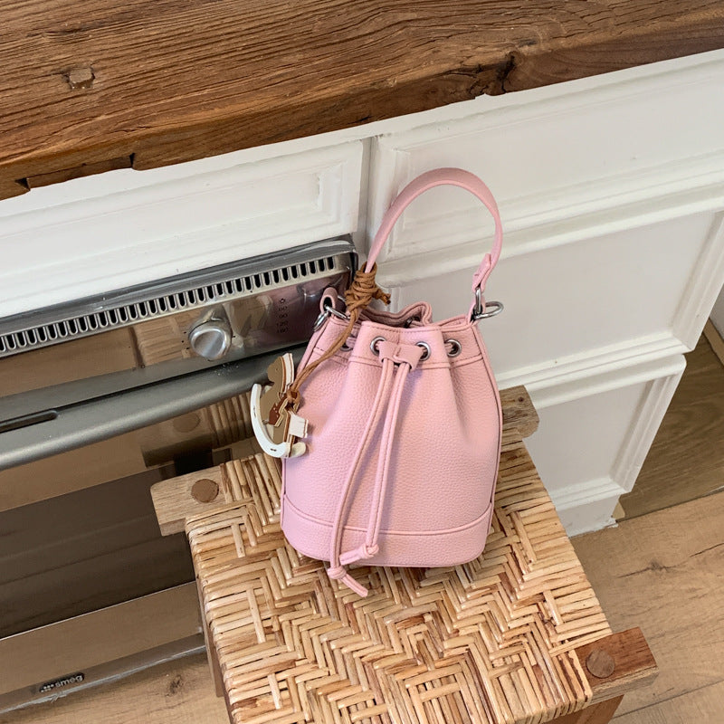 Women's Exquisite Outing Fashionable High-grade Commuter Cross Shoulder Bags