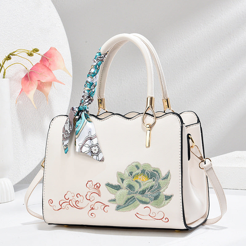 Women's Large Capacity Fashionable Simple Embroidery Mother's Day Women's Handbag