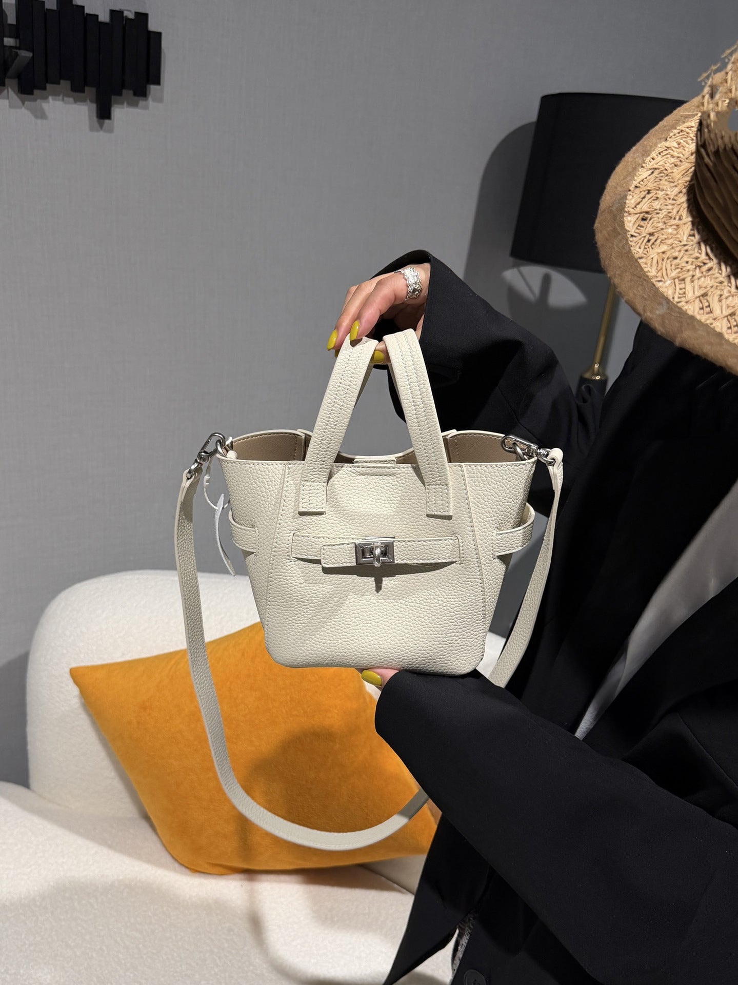 Women's High-grade Vegetable Basket Hand Carrying Bucket Bag