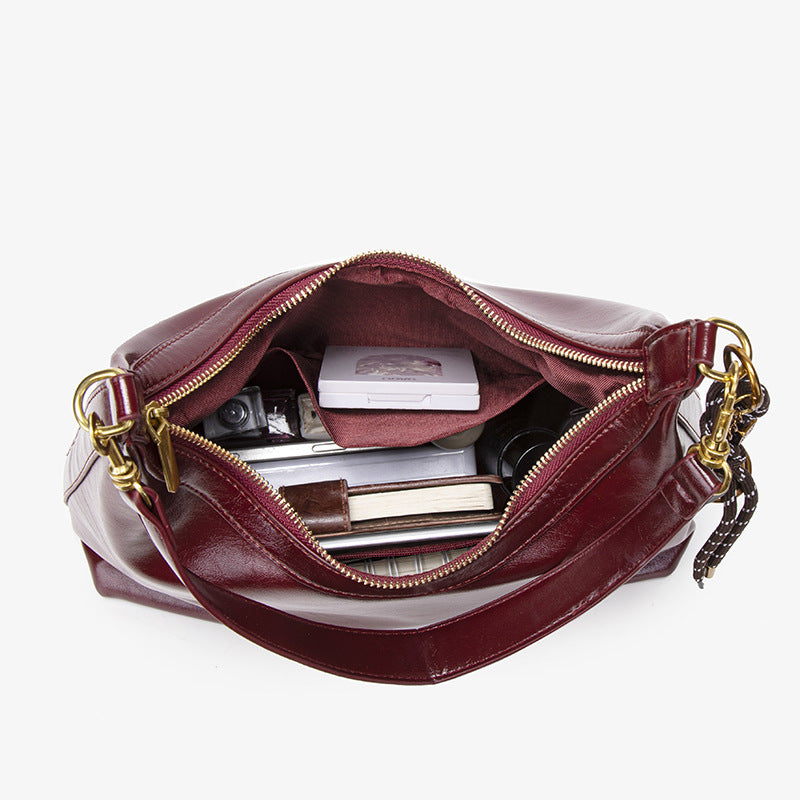 Women's Underarm Simple High-grade Retro Large Capacity Bags