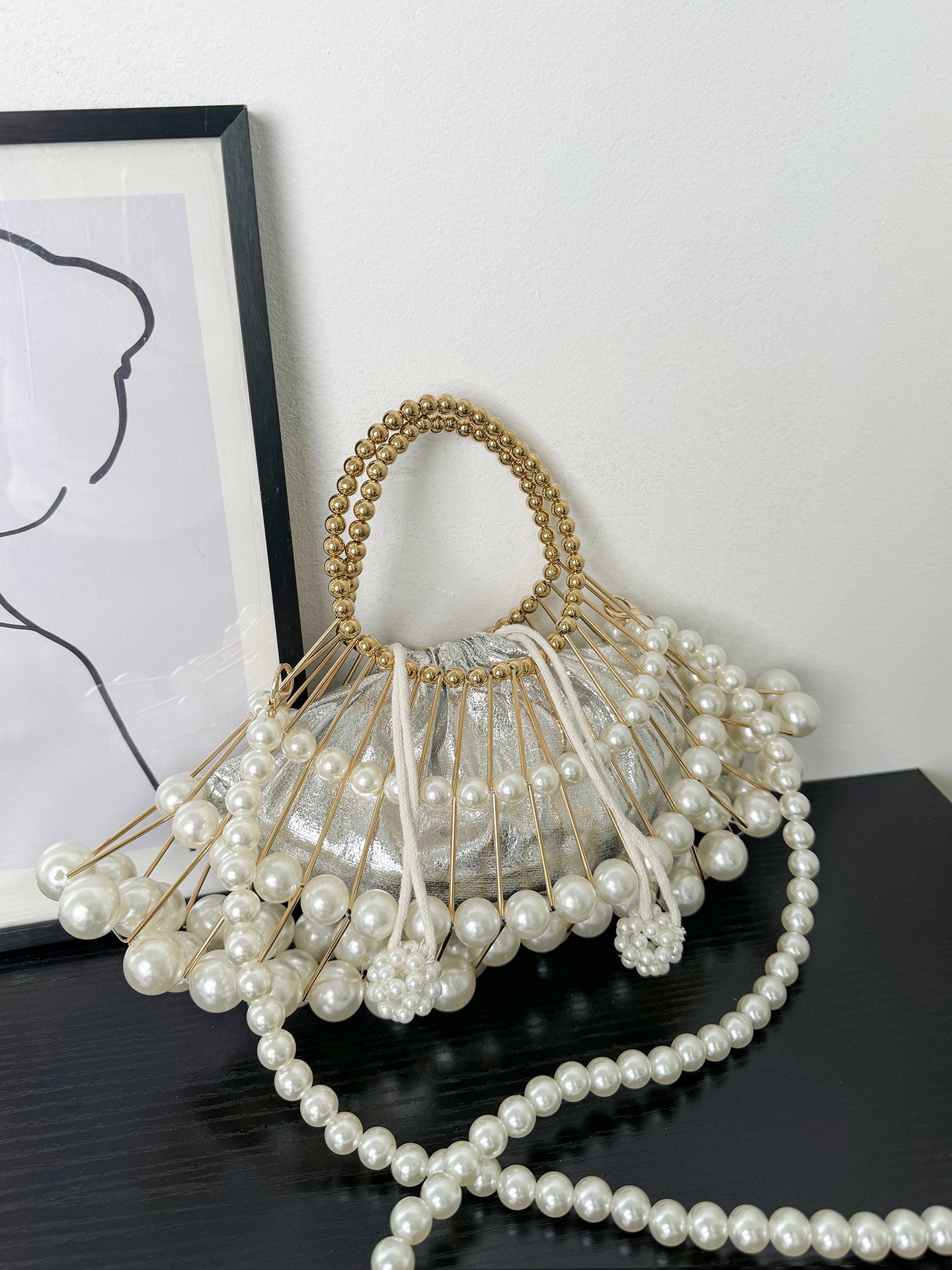 Women's Woven Hollowed Fan-shaped Shell Portable Dinner Pearl Bags