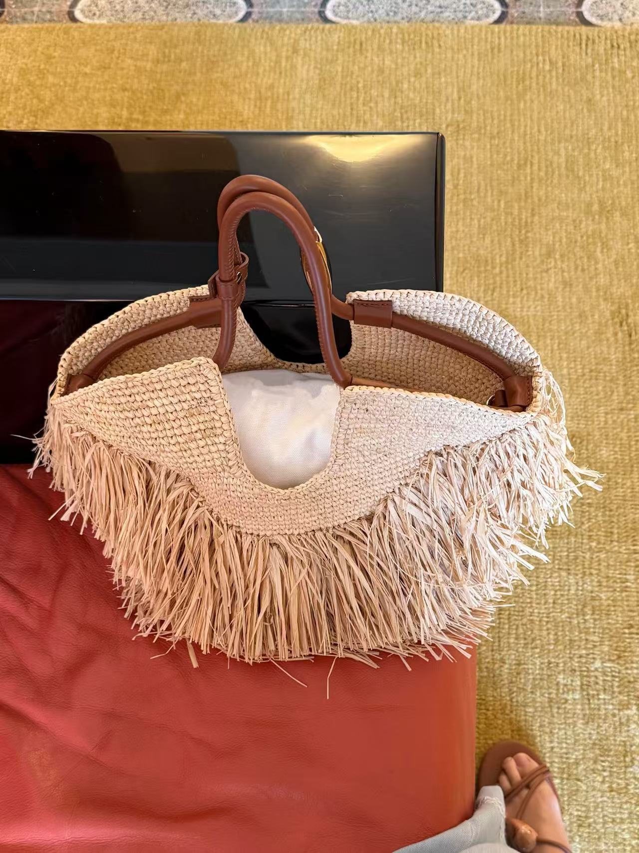 Tassel Straw Hand-woven Large Capacity Vacation Women's Shoulder Bag