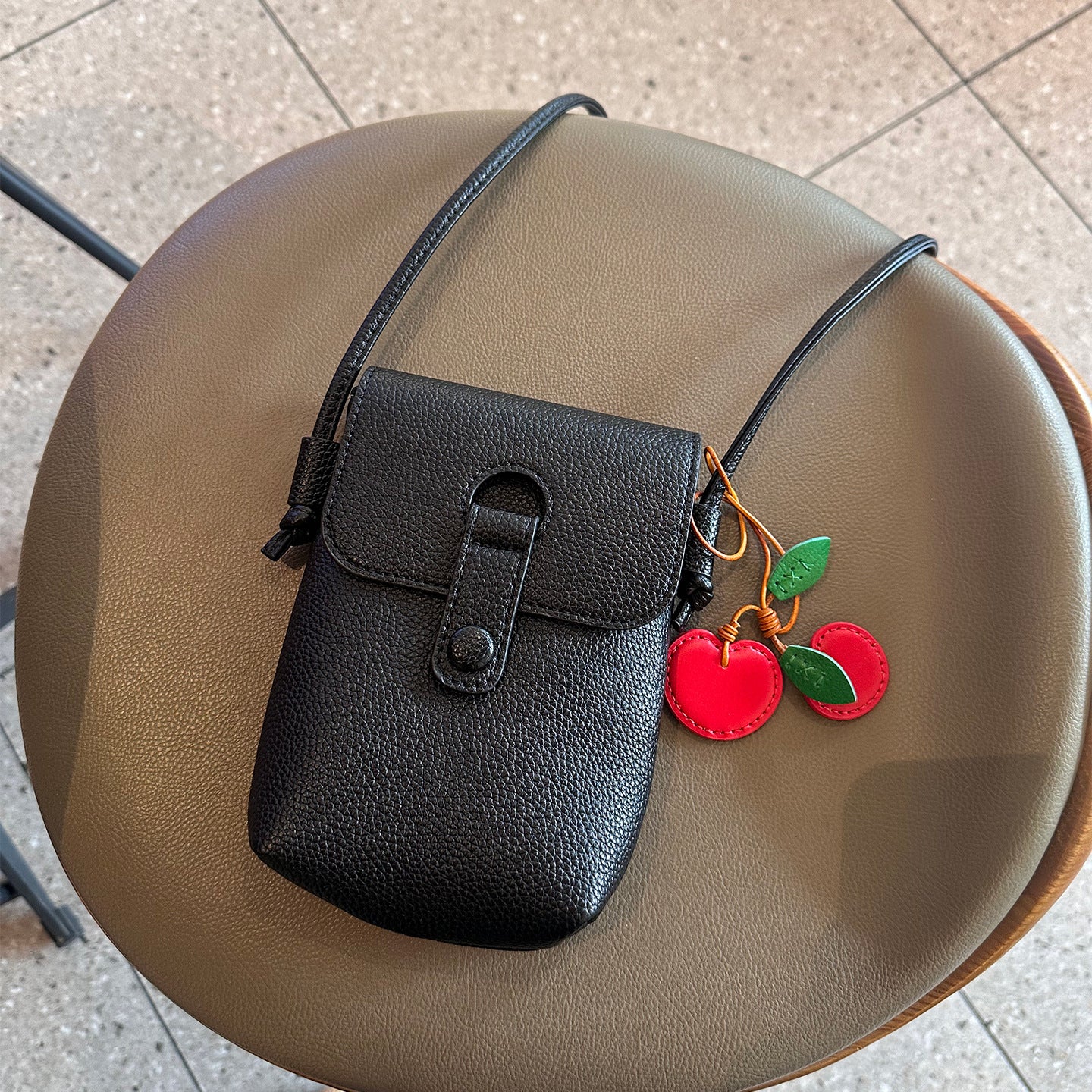 Female Fashion Lightweight Walking Practical Commuting Mobile Phone Bag