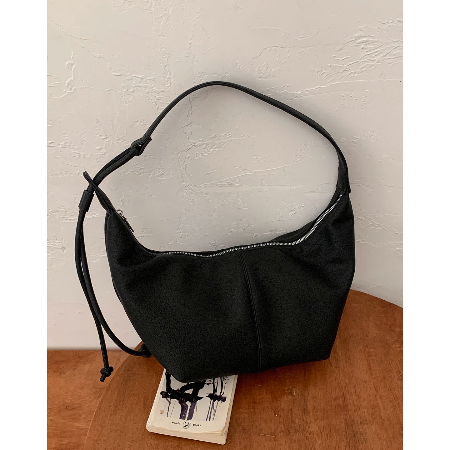 Women's Fashion Large Capacity Simple Solid Color Underarm Bag