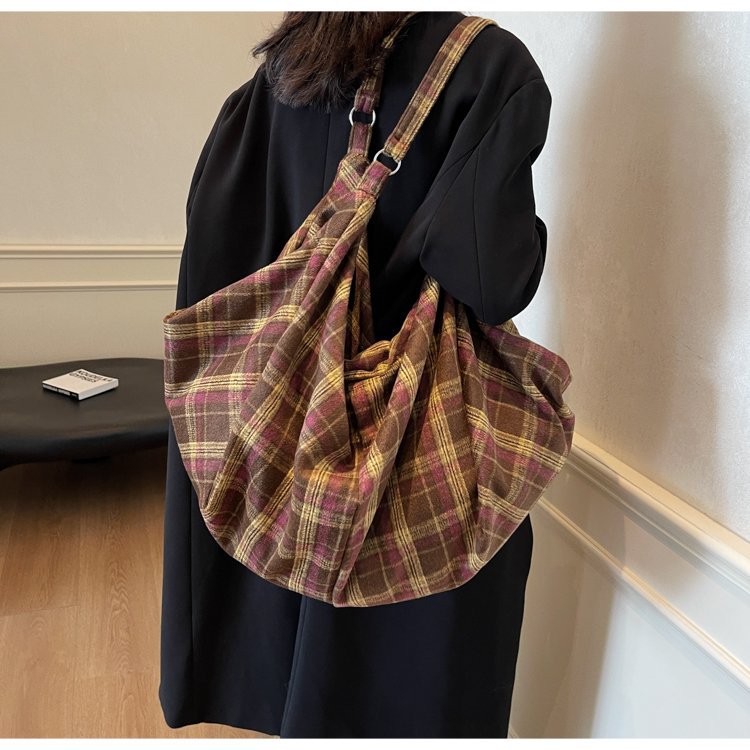 Women's Popular Versatile Textured Woolen Underarm Canvas Bags