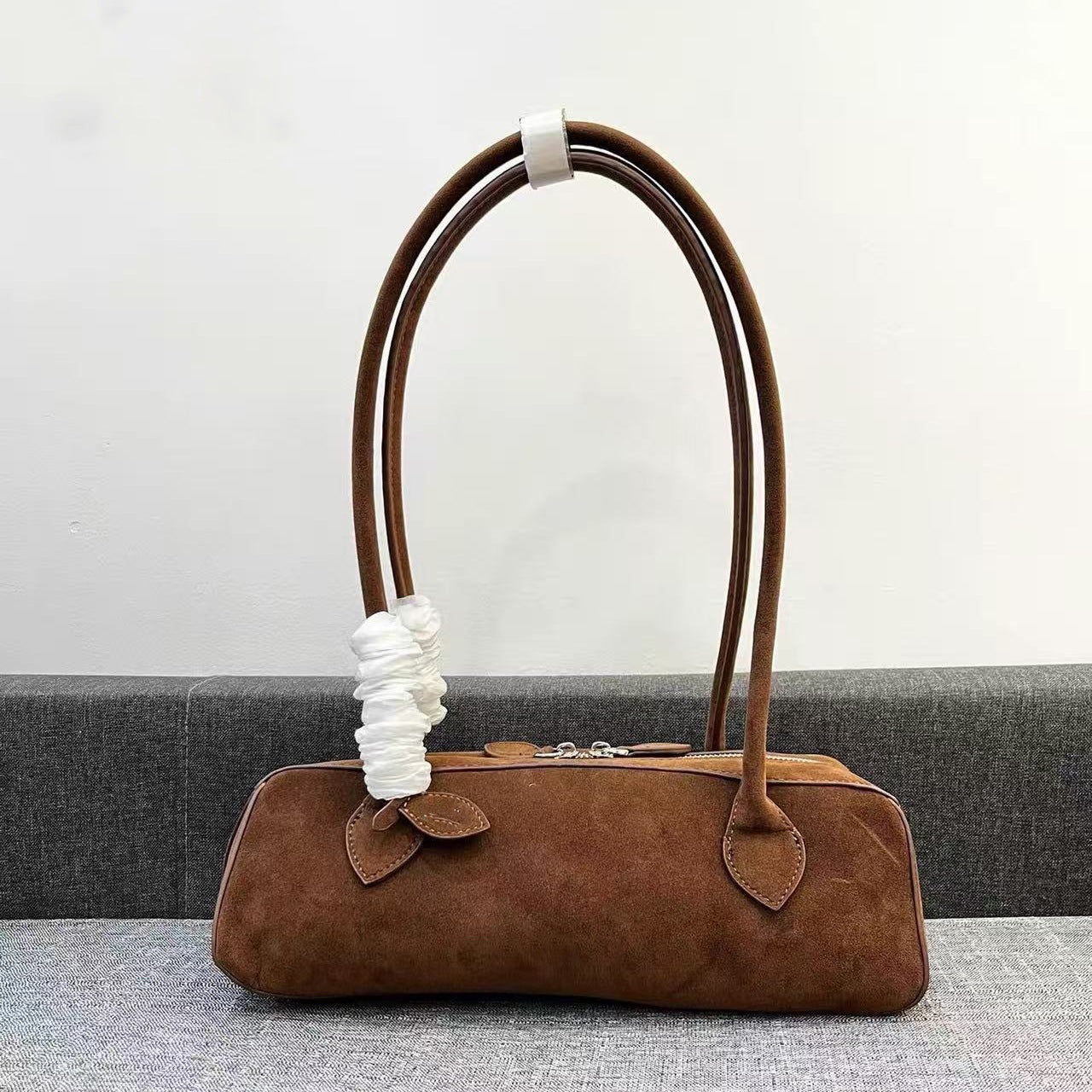 French Style Sausage Suede Frosted One Baguette High Underarm Bag