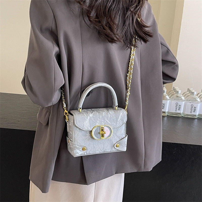 Women's Popular Contrast Color Portable Textured Women's Shoulder Bag