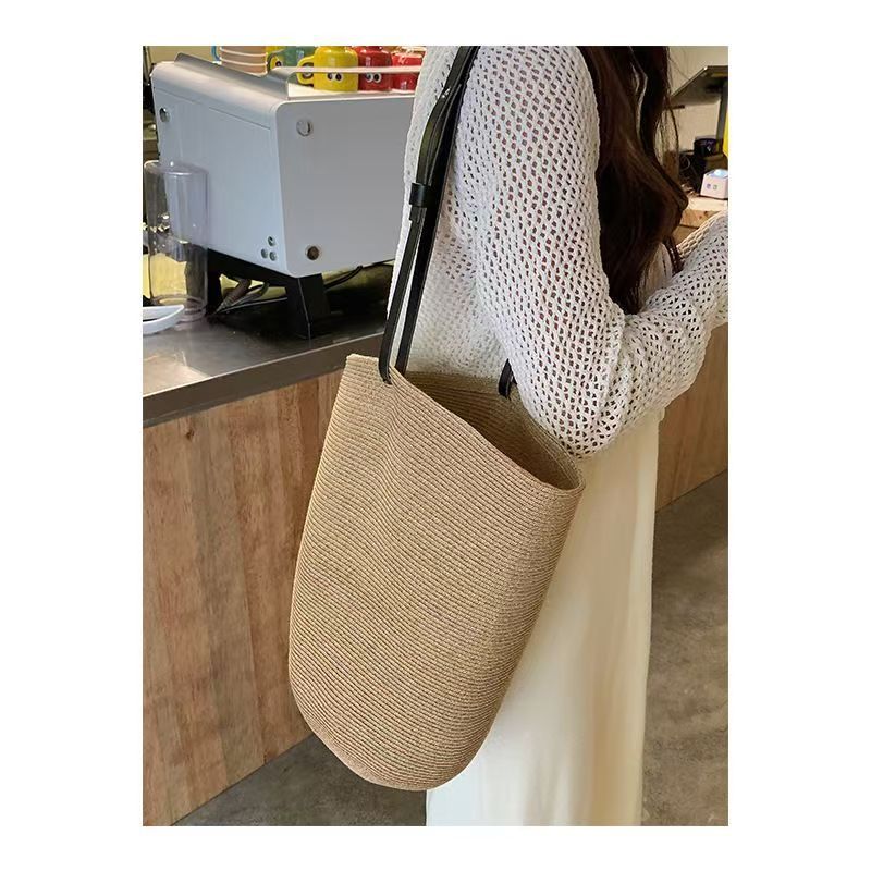 Summer Woven Niche Large Capacity Portable Vacation Beach Bucket Bag