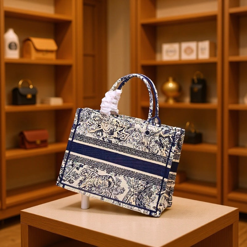 Women's Tiger Embroidered Large Capacity Mummy Shopping Bags