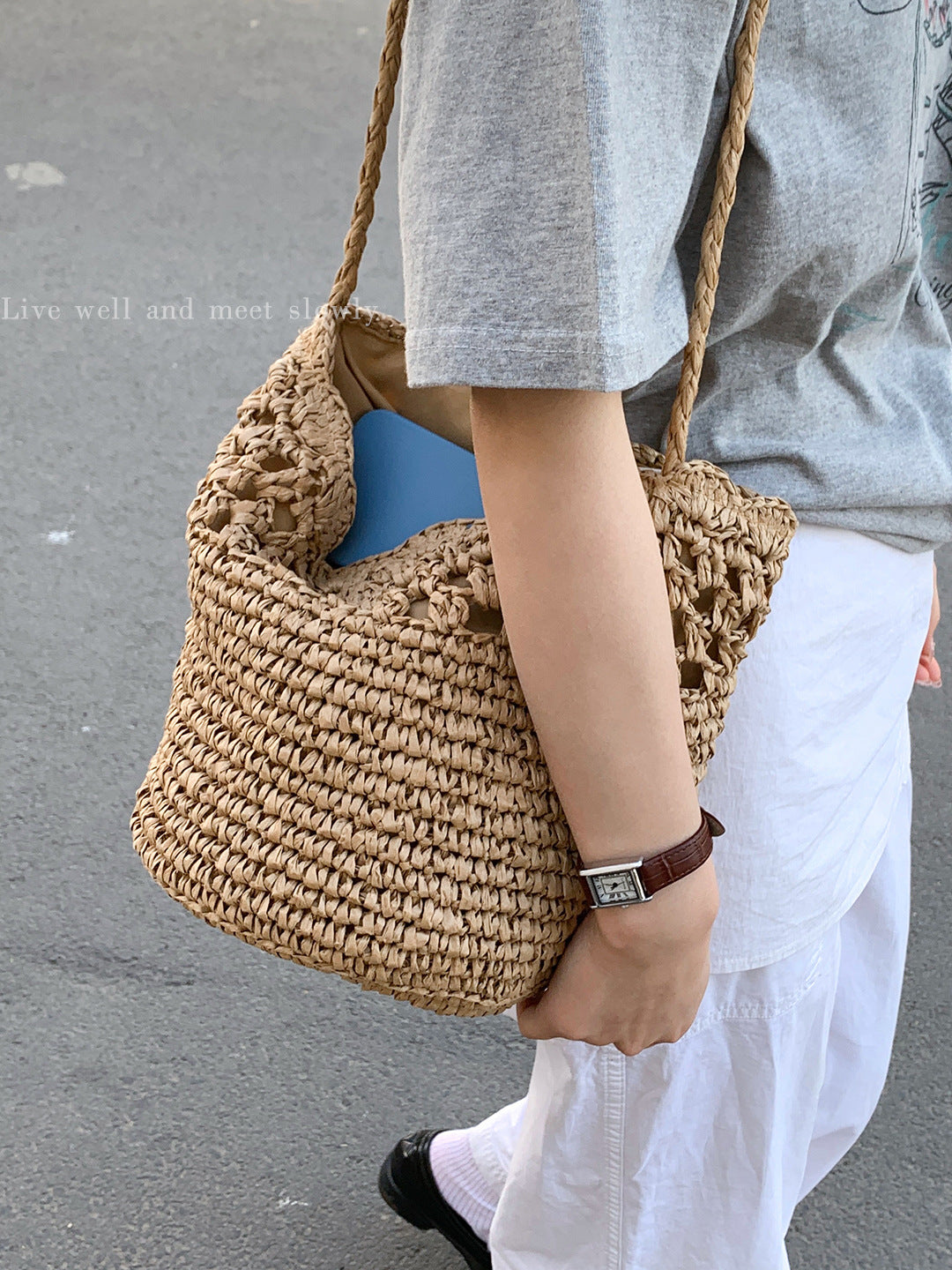 Women's Niche Summer Flower Edge Weaving Hollow Fashion Single Large Capacity Bucket Bag