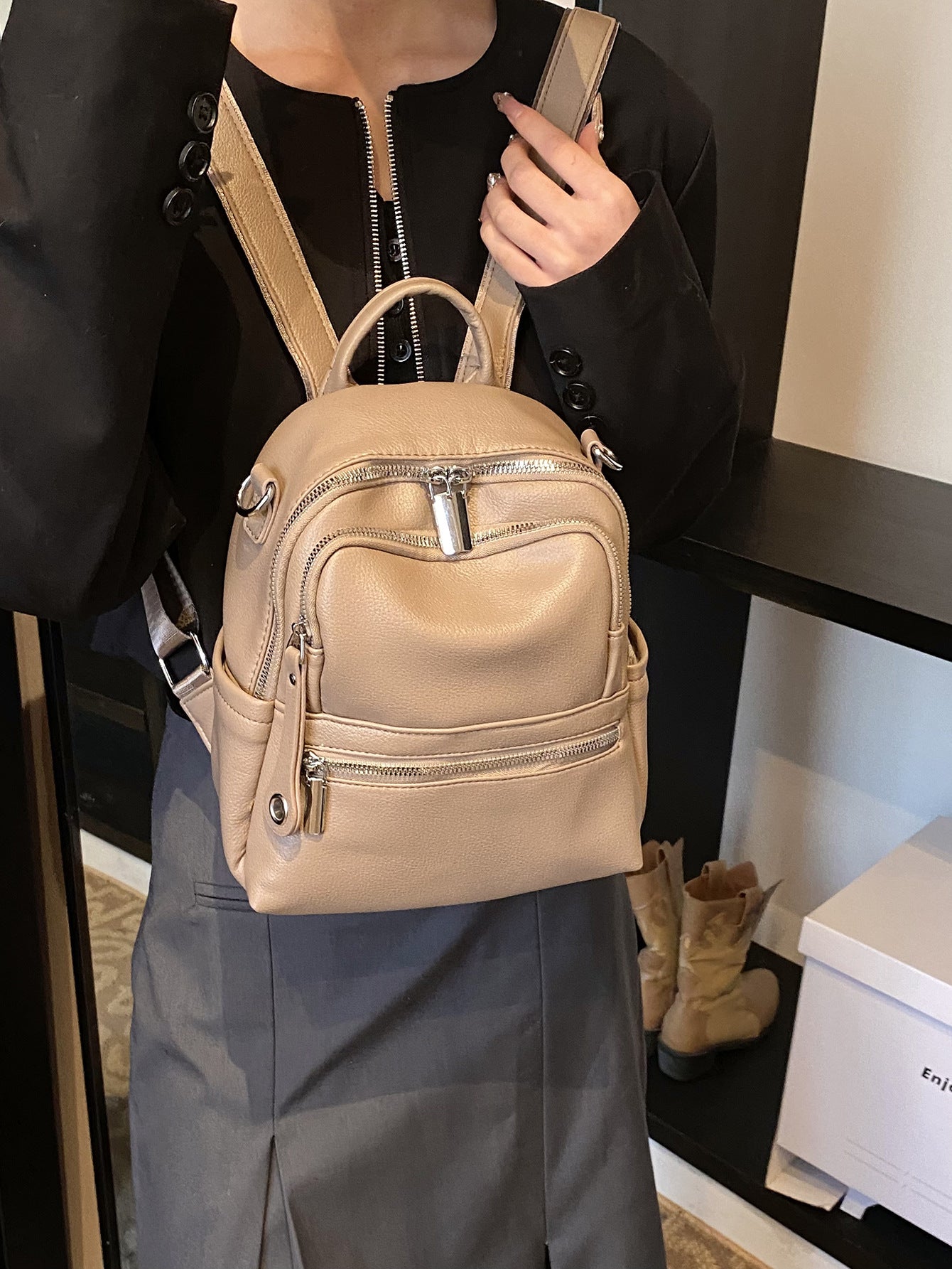 Women's Solid Color Soft Leather High-grade Fashion Trendy Lightweight Women's Backpack