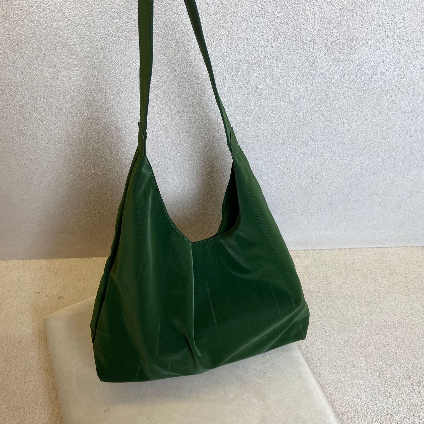 Women's Special Material Letter Simplicity Style Large Capacity Women's Shoulder Bag