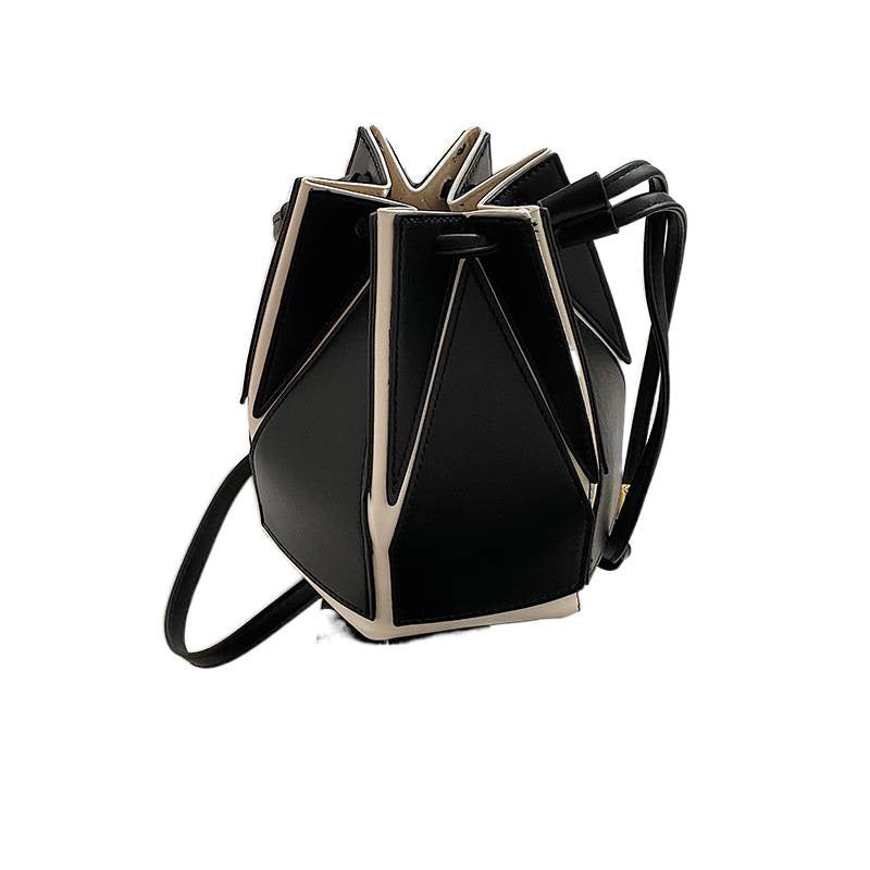 Women's Popular Niche Folding Summer High-grade Portable Women's Messenger Bag