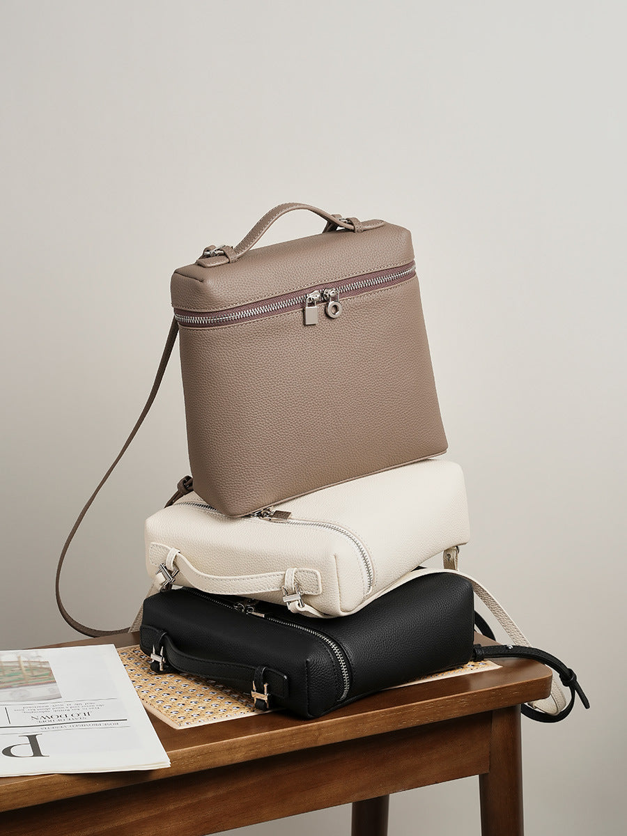 Women's First Layer Cowhide Fashion Genuine Leather Large Women's Backpack