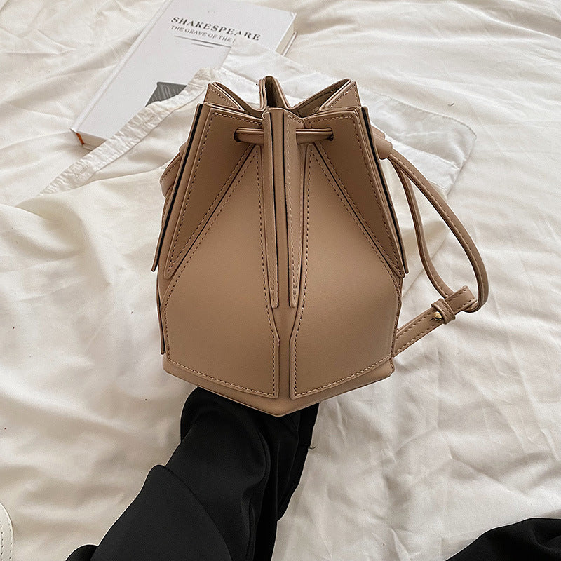 Women's Popular Niche Folding Summer High-grade Portable Women's Messenger Bag