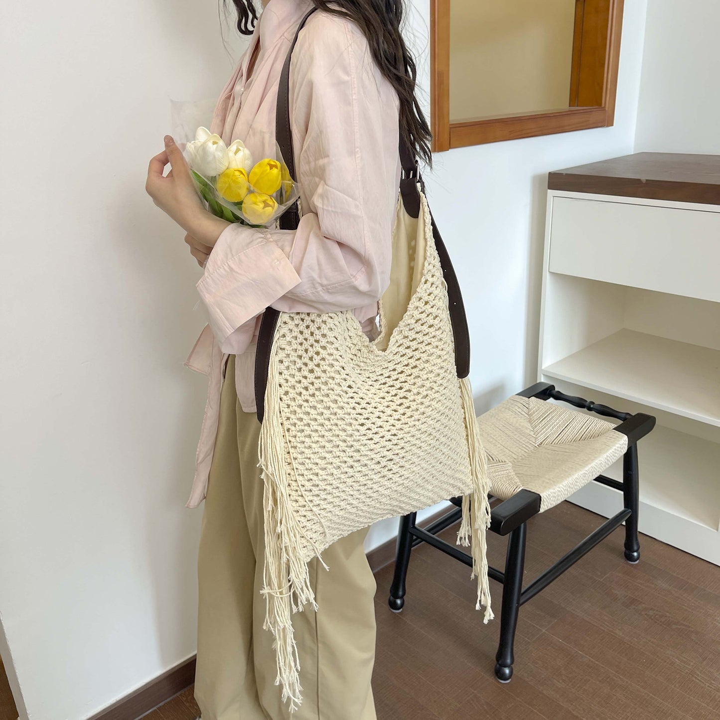 Women's Retro Tassel Woven Beach Summer Commuter Tote Bag