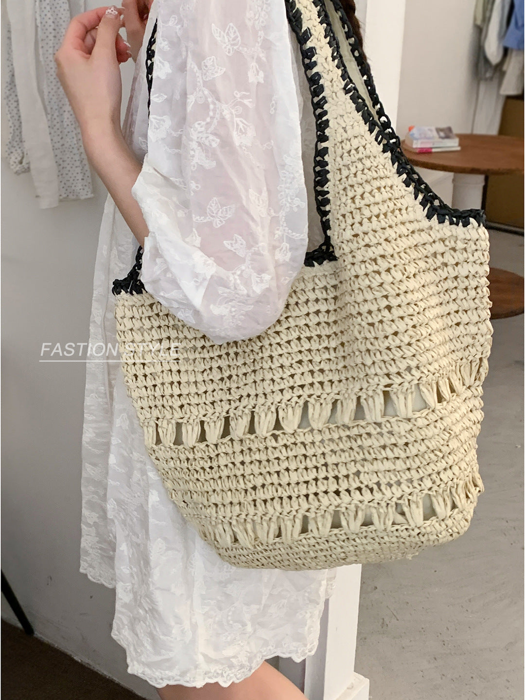 Women's Korean Style Large Capacity Straw Vegetable Underarm Bag