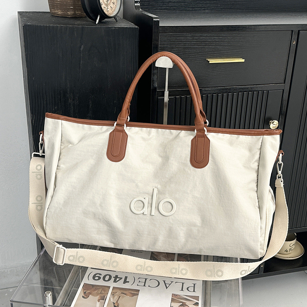 Women's Korean Style Simple Letter Commuter Large Capacity Bags