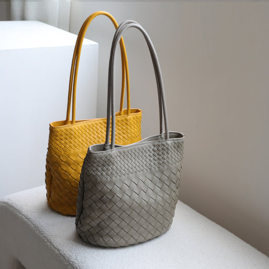 Women's High-grade Sheepskin Woven Design Commuter Large Shoulder Bags