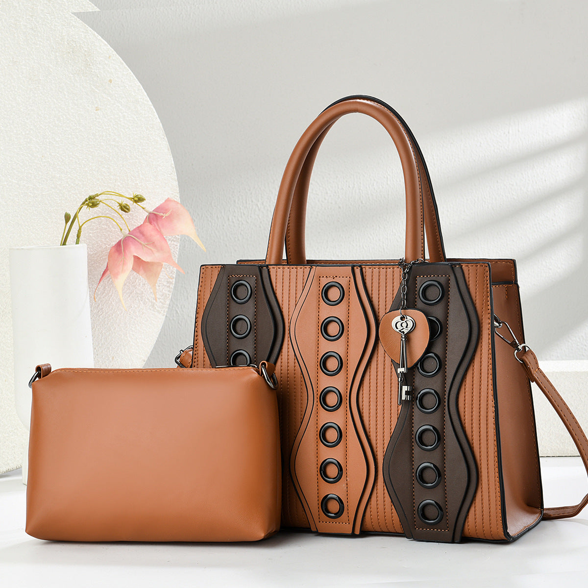 Women's Korean Style Leisure Commute Winter Simple Rivets Soft Women's Handbag