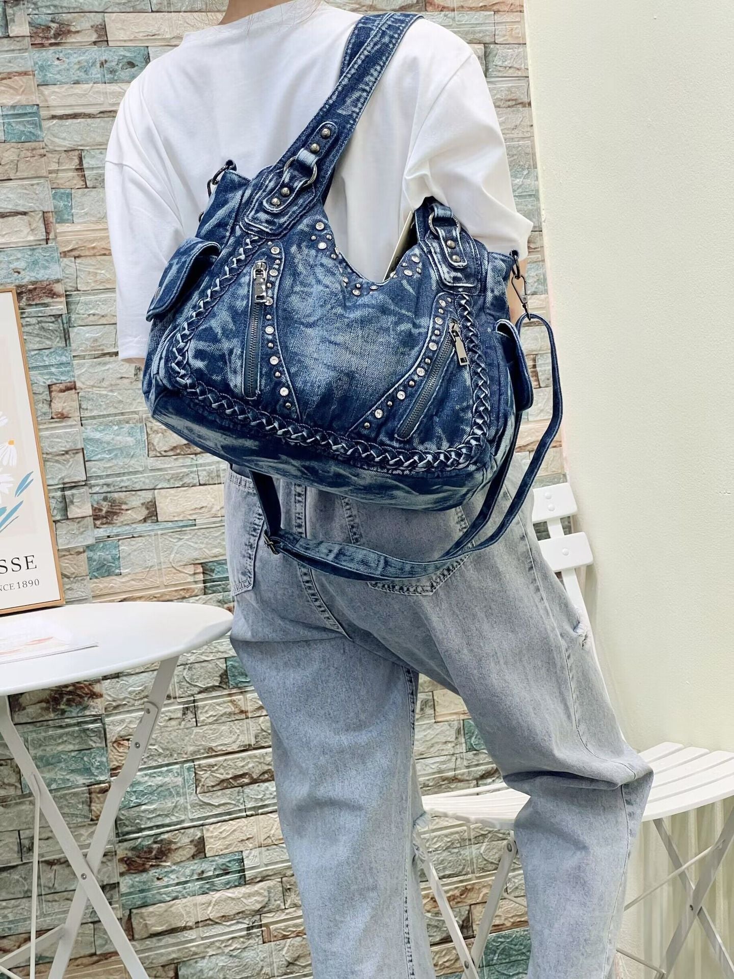 Women's Korean Personal Leisure Rivet Fashionable Washed Denim Large Tote Bag