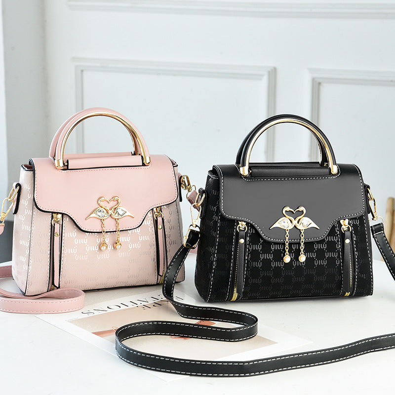 Women's Affordable Luxury Fashion Textured Mori Style Women's Shoulder Bag