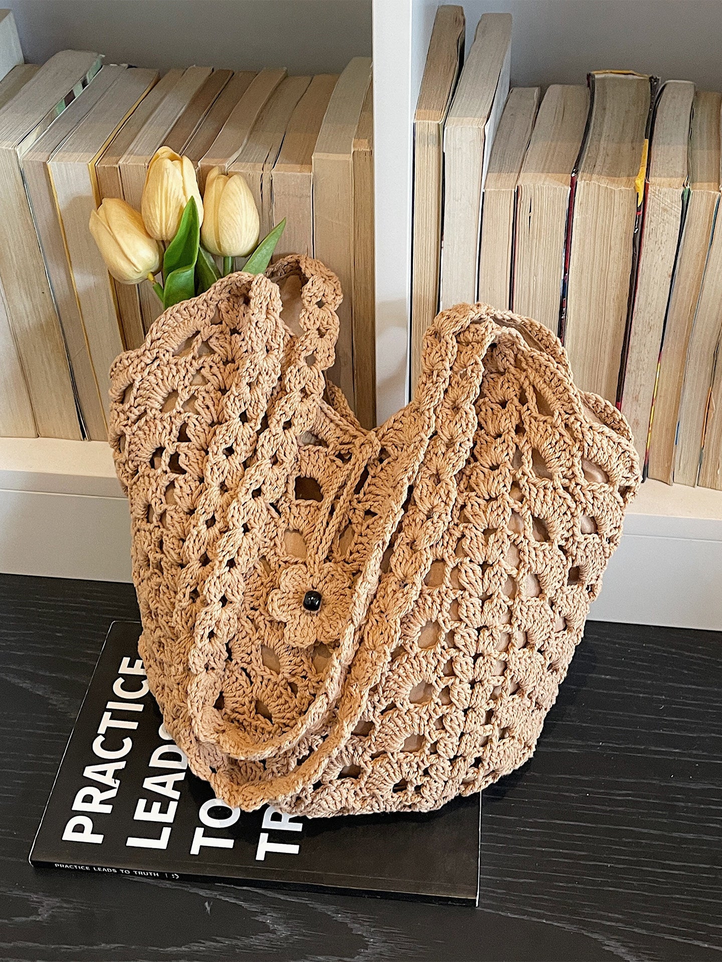 Women's Woven Fashionable Niche Holiday Large Capacity Shoulder Bags