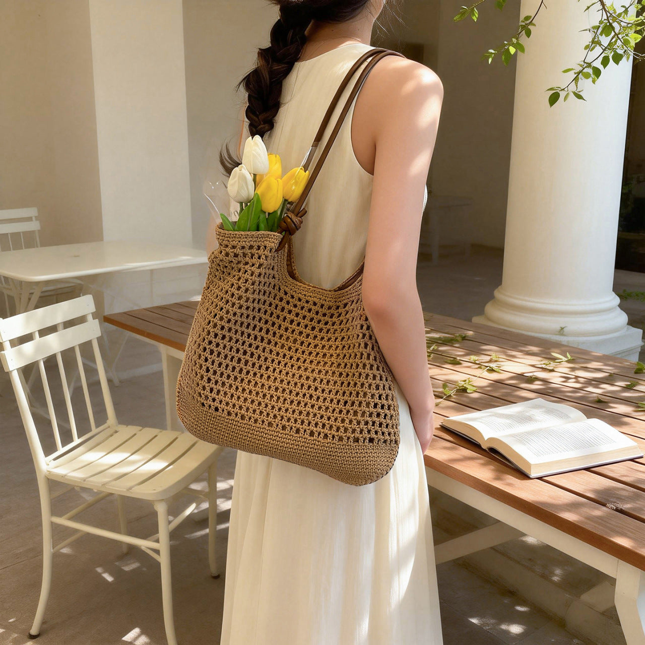 Women's Hand-woven Seaside Vacation Beach Temperament Commute Women's Shoulder Bag