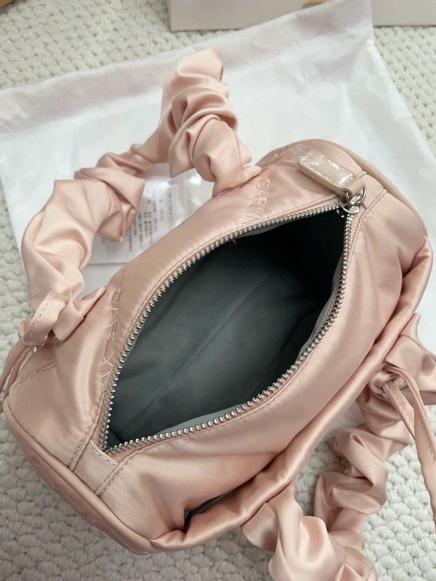 Classy Women's Niche Live Broadcast Embroidered Bags