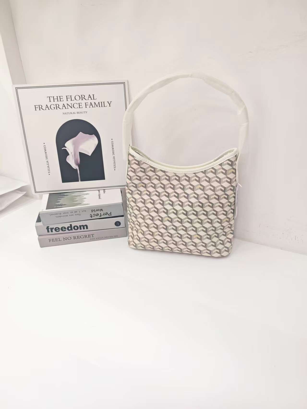Women's Portable Printed Steamed Stuffed Bun Retro Bags