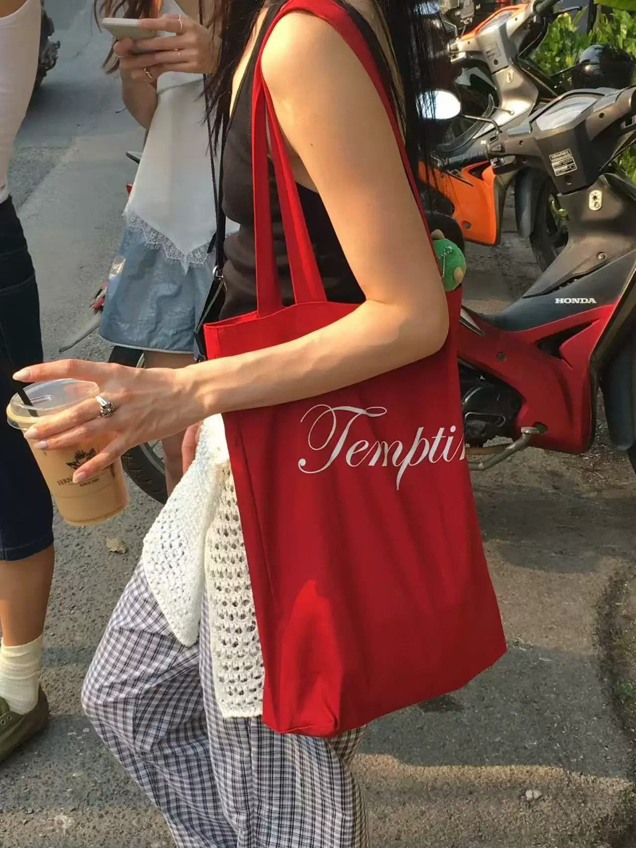 Sheng Dopamine Letter Printed Canvas One Women's Shoulder Bag