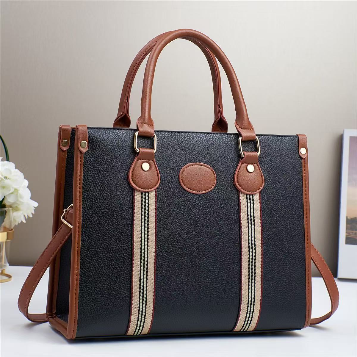 Women's Mom Fashionable Elegant Large Capacity Textured Tote Bag