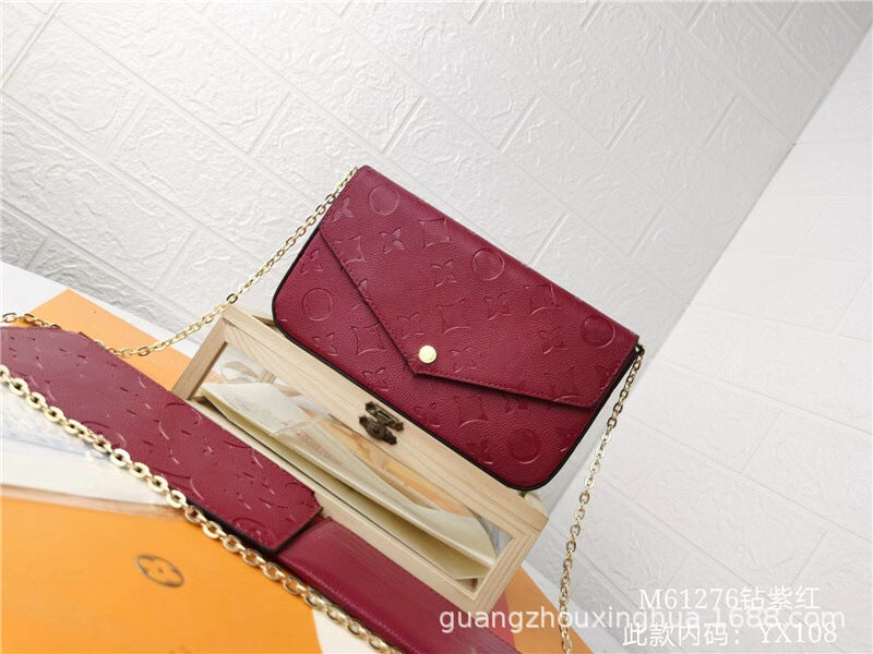 Women's Three-in-one Envelope Fashion Embossed Chain Women's Messenger Bag