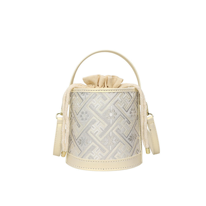 Women's Niche Hand Holding Korean Fashion Material Bucket Bags