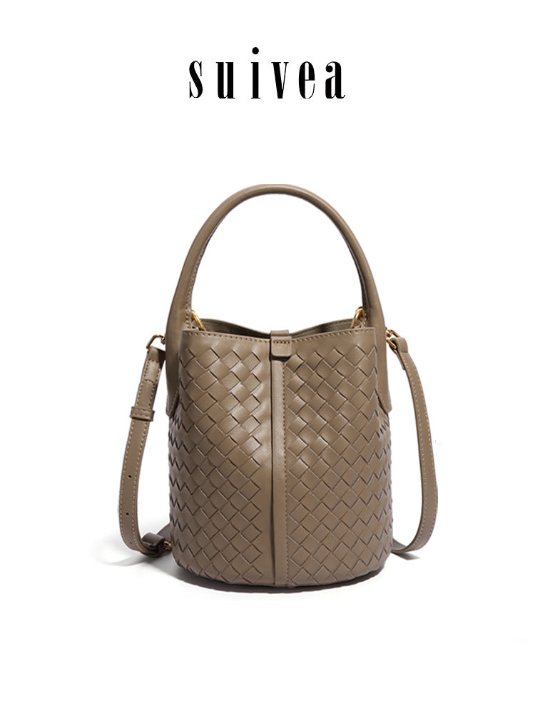 Women's Classic Handmade Woven Elegant Light Luxury Large Bags