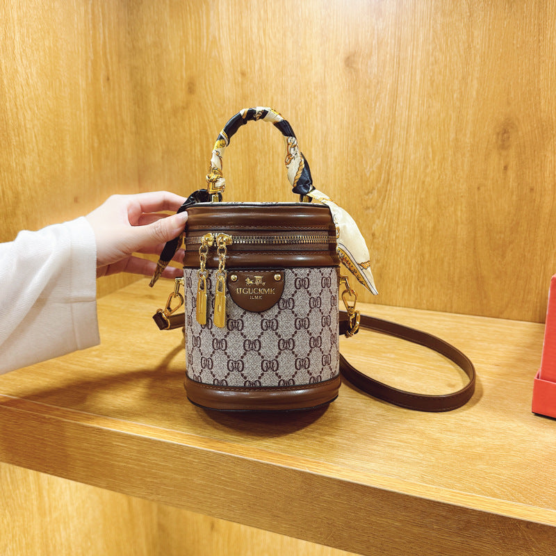 Women's Fashion Spring High-grade Retro Design Portable Women's Shoulder Bag
