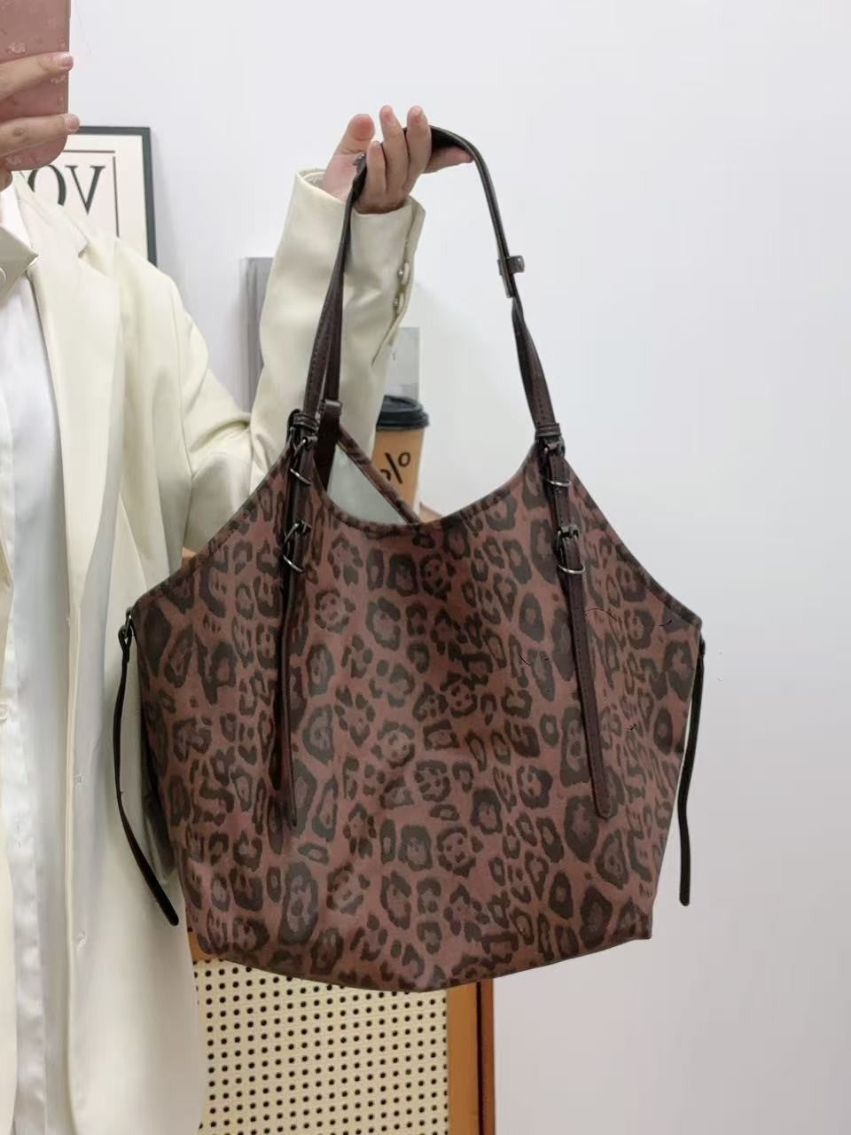 Women's Retro Lazy Style Pink Leopard Large Capacity Commuter Women's Shoulder Bag