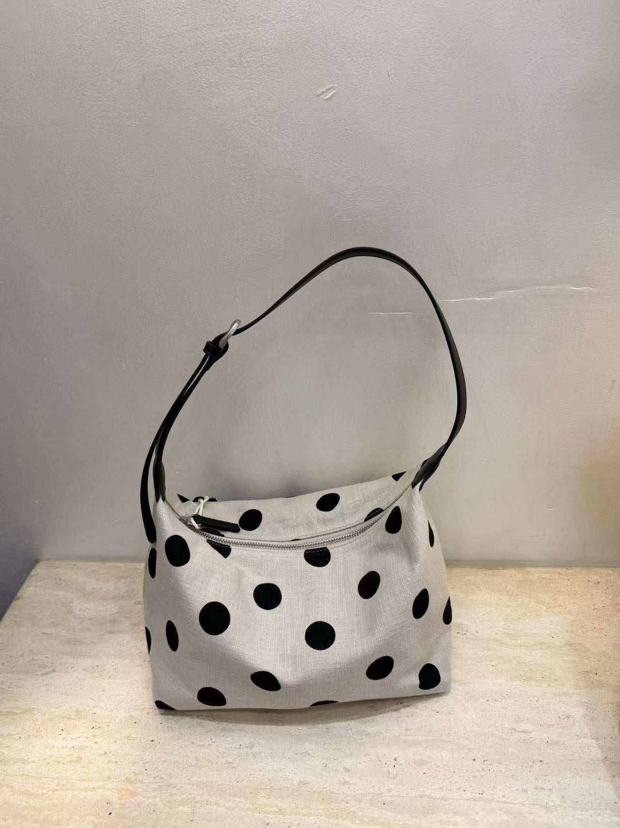 Classic Trendy Versatile Cloth Design Dot Women's Shoulder Bag